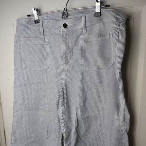 GAP Blue and White Striped Capris